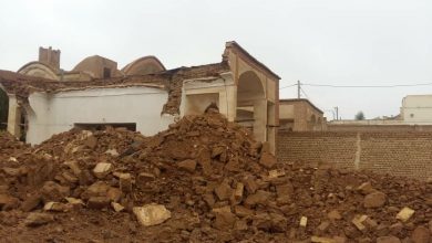 تصویر تخریب بخشی از خانه تاریخی قیصری در محله بازار آران و بیدگل