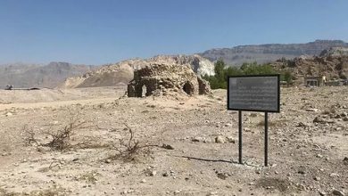 تصویر یورش غارتگران میراث فرهنگی به تپه هیربدان داراب
