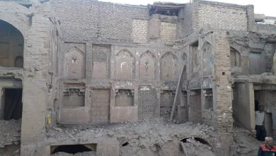 تصویر دیوار خانه تاریخی امام جمعه در حریم ثبت جهانی مسجد جامع عتیق اصفهان تخریب شد
