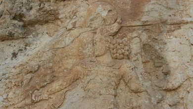 تصویر سنگ نگاره «سرمشهد» ، نمود اقتدار شاهنشاه ساسانی